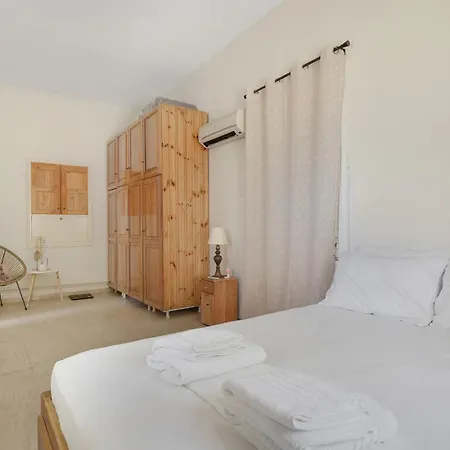 Euphoria Seafront Holiday home *